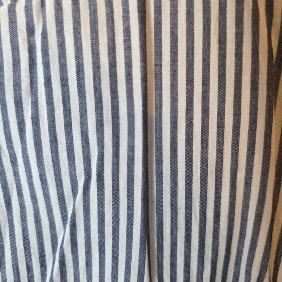 ⭐️40% Off⭐️ Old Navy The Classic Shirt in  Blue Stripe - Picture 10 of 14